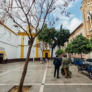 https://sweet-inn-plaza-de-zurradores.es-andalucia.com