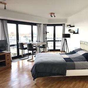 Cosy, Modern Studio With An Awesome View Of Appartement